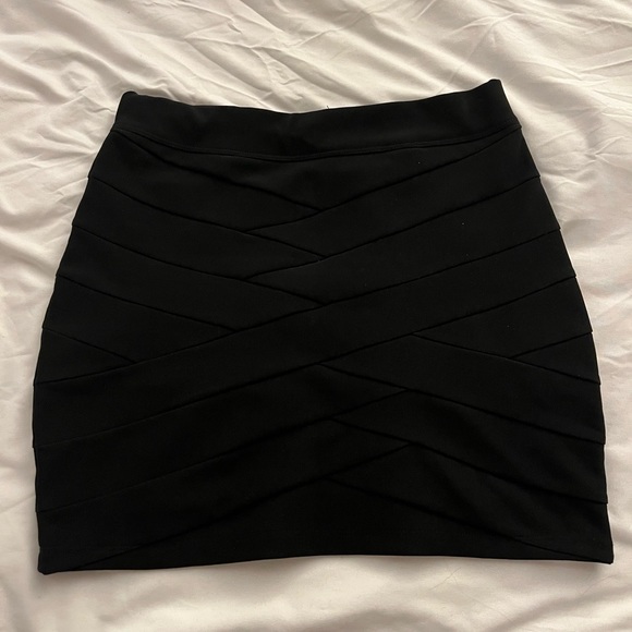 Dynamite Bandage Skirt, Size M - Picture 1 of 5